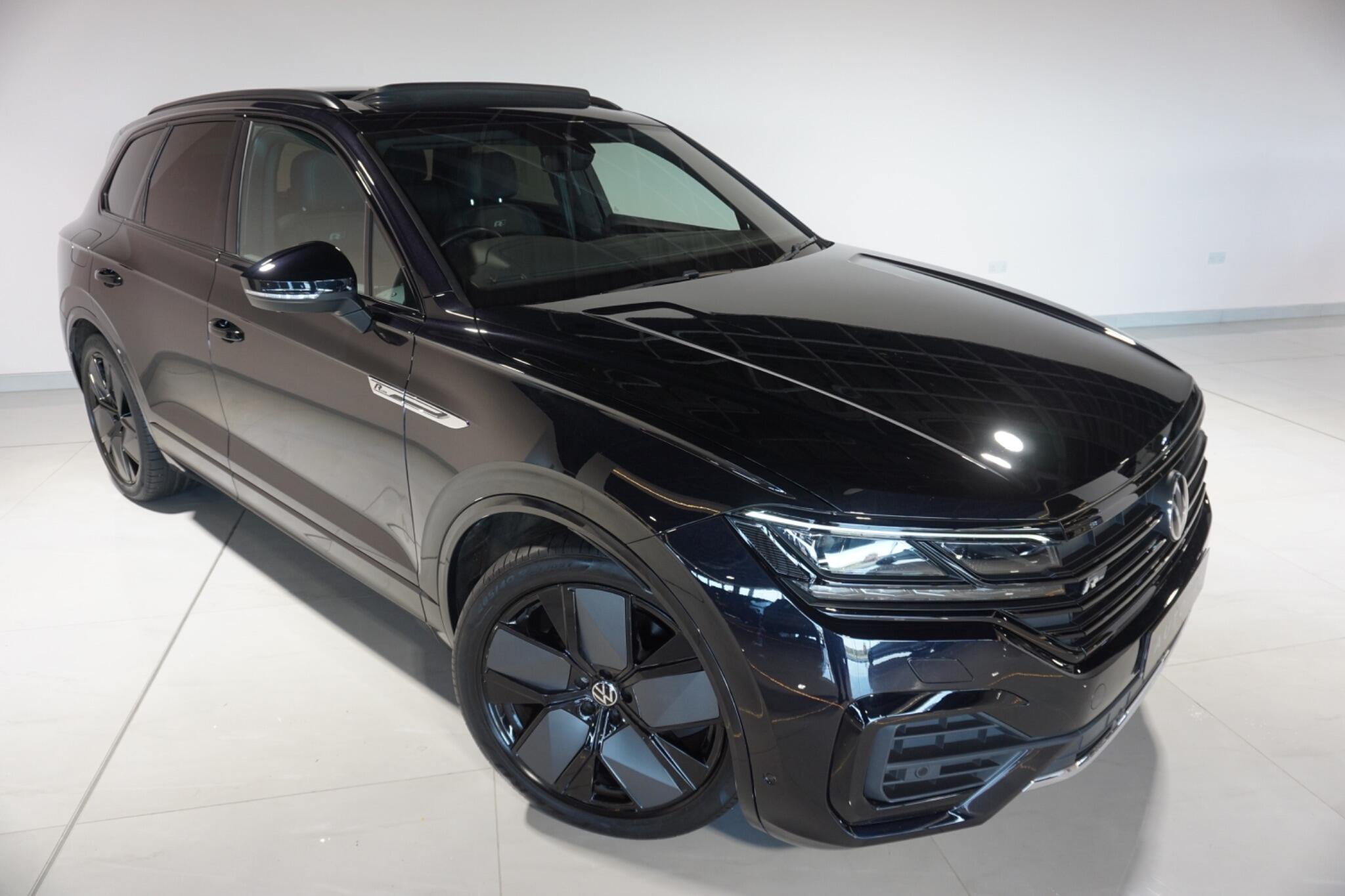 Volkswagen Touareg 3.0 TDI V6 Black Edition SUV 5dr Diesel Tiptronic 4Motion Euro 6 (s/s) (286 ps)